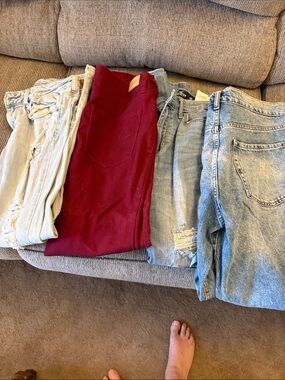 Aeropostale  holster Levi’s 5 pairs 50.00 9/10